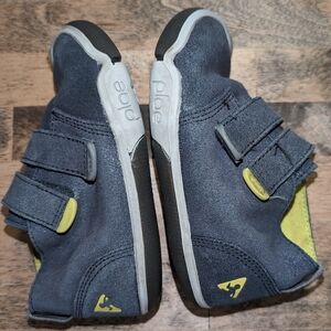 Plae Lou Metallic Blue/Gray Suede Hook & Loop Sneakers Shoes Kids size 9.5